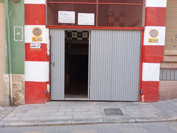 Nave en rentabilidad en calle Marqués del Bosch photo 4