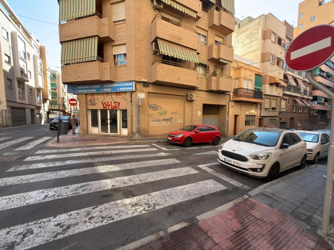 Propiedades en venta y alquiler en España photo 1