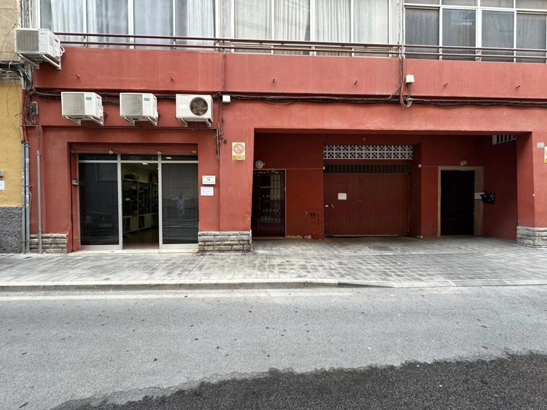 Propiedades en venta y alquiler en España photo 1