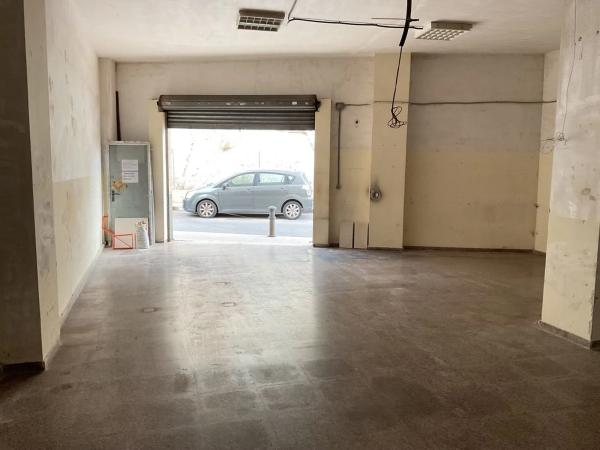 Nave en calle de Santa Caterina s/n photo 1