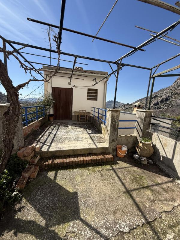 Propiedades en venta y alquiler en España photo 2
