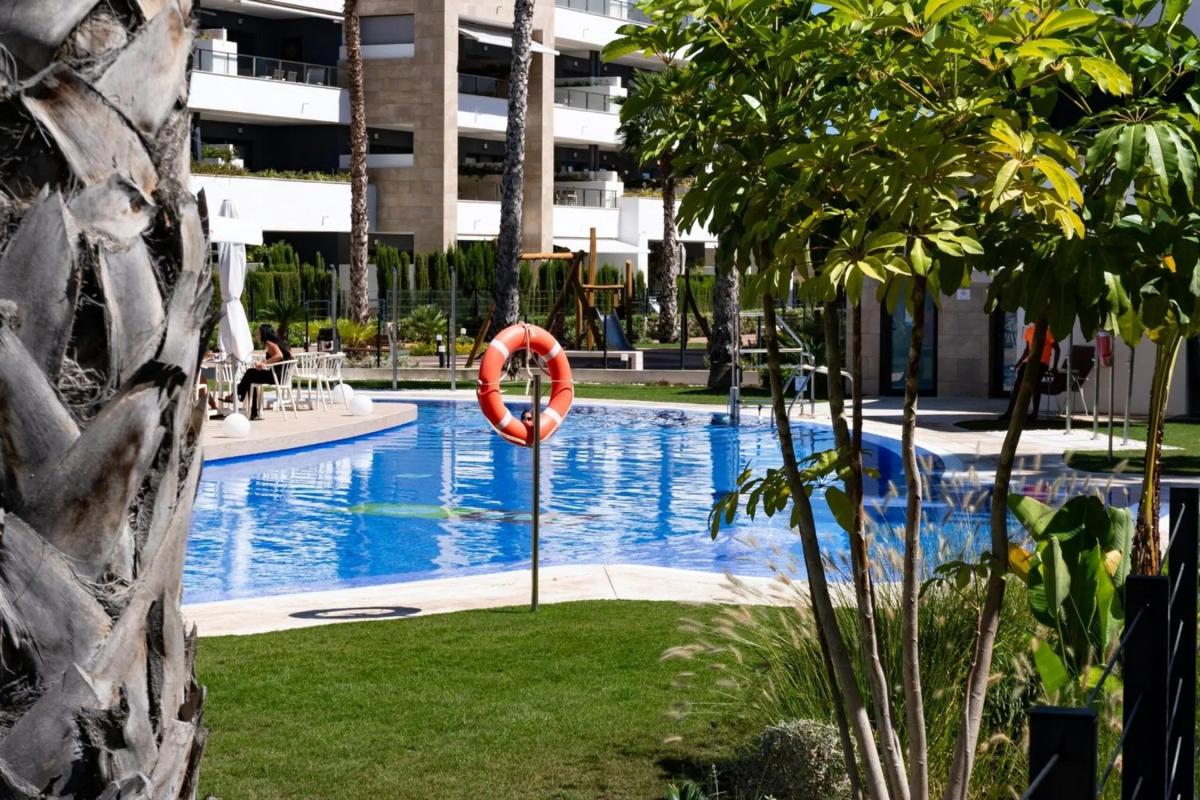 Venta de piso en Barrio Playa Flamenca, Orihuela
photo 2