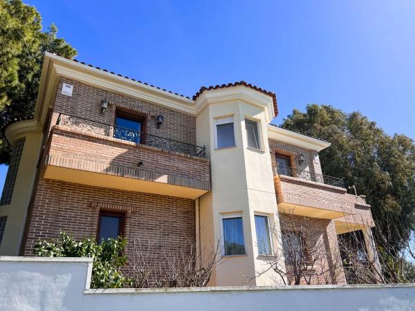 Chalet independiente en venta en Calle de los Almendros, 49, Rojales
thumbnail 1
