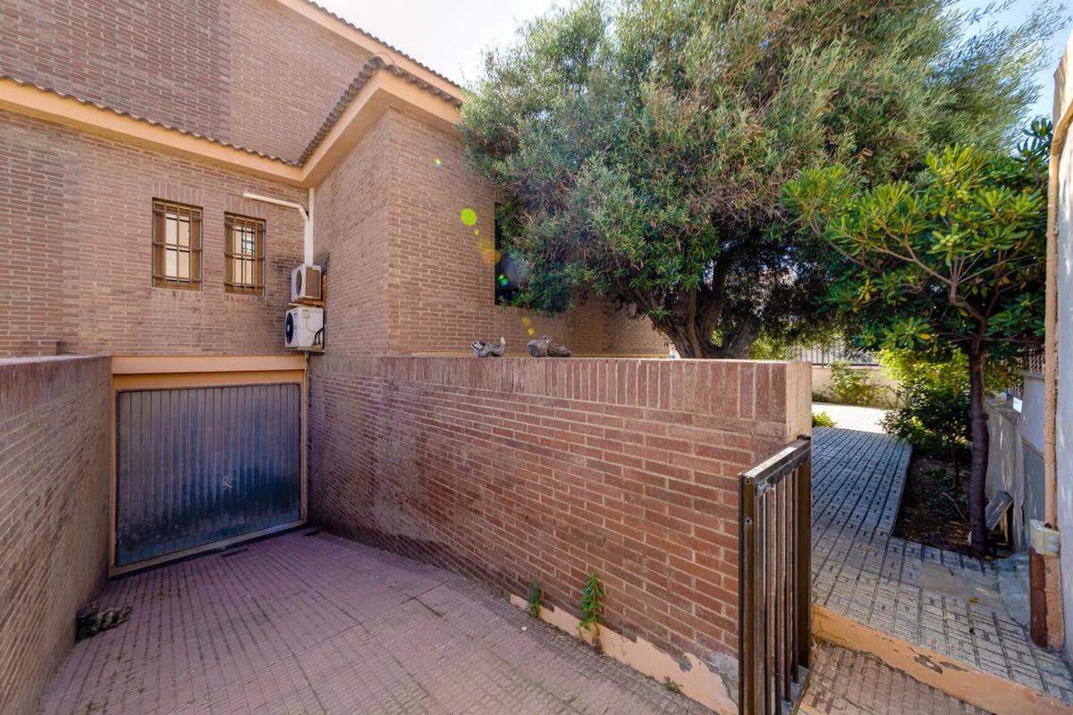 Venta de chalet independiente en Barrio Los Europeos, Torrevieja
photo 5
