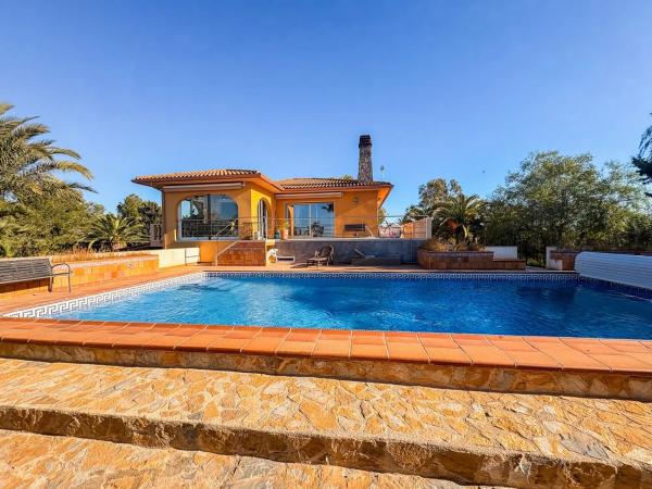 Independent chalet for sale in Las Bayas-Asprillas, Elche / Elx
thumbnail 2
