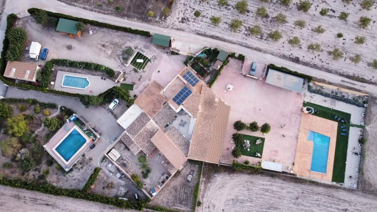 Sale of independent chalet in El Rabal, Villena
 photo 2