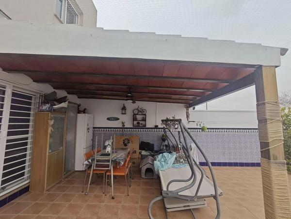 Chalet adosado photo 2