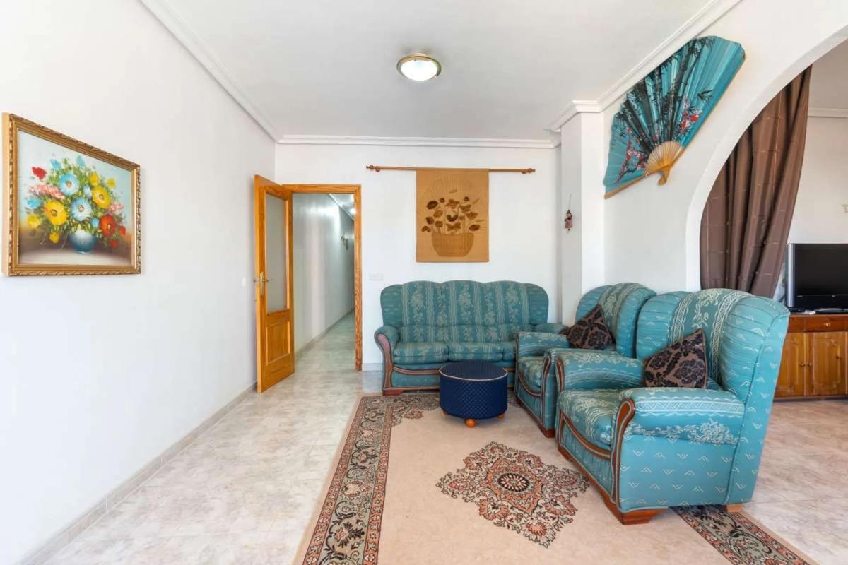 Venta de piso en Calle Adrián Viudes, Almoradí
photo 2