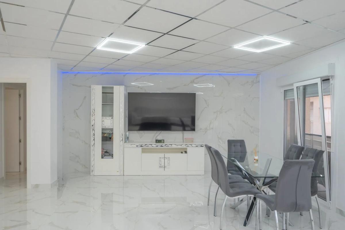 Venta de piso en Calle Santos Abdón y Senén, Almoradí
photo 2