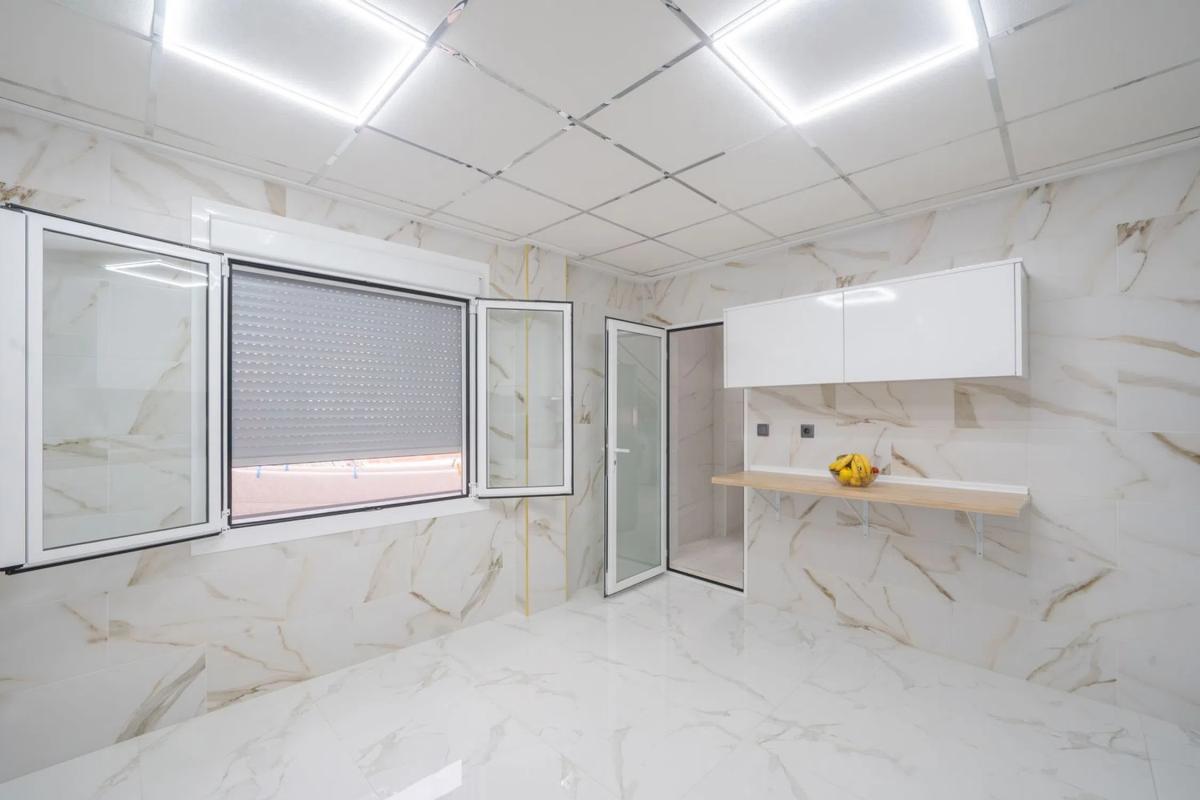 Venta de piso en Calle Santos Abdón y Senén, Almoradí
photo 4