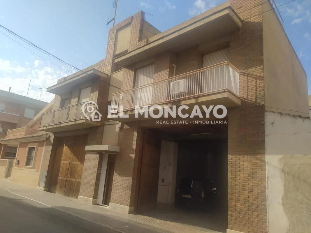 Продажа отдельного шале в Calle Aureliano Díaz, Бигастро photo 4
