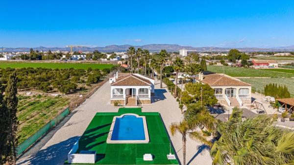 Rustic farm for sale in  Lugar Escorredor, 16 , Dolores photo 1