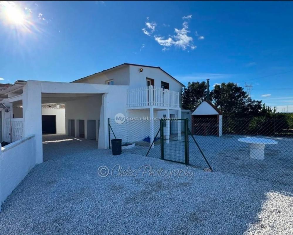 Venta de chalet independiente en Lugar 3, 5, Granja de Rocamora
photo 4