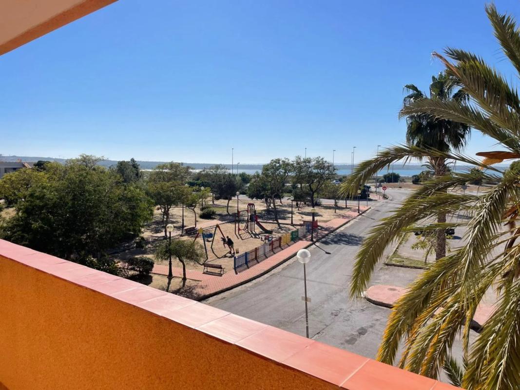 Sale of apartment in Urbanizaciones, Guardamar del Segura
photo 2