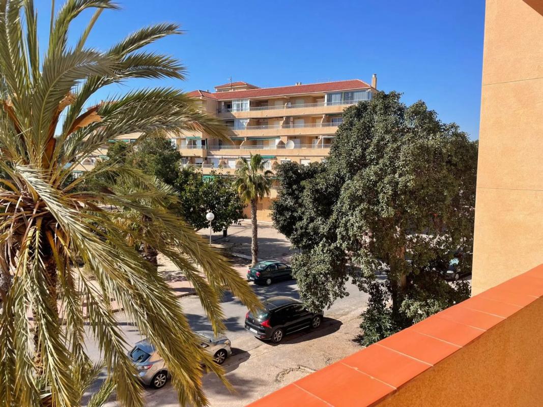 Sale of apartment in Urbanizaciones, Guardamar del Segura
photo 3
