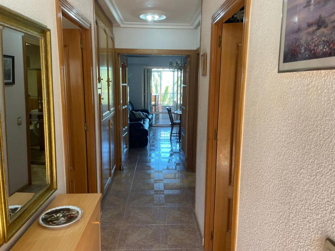 Sale of apartment in Urbanizaciones, Guardamar del Segura
photo 4
