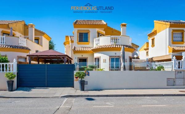 Casa independiente en calle l'Albardi s/n thumbnail 2