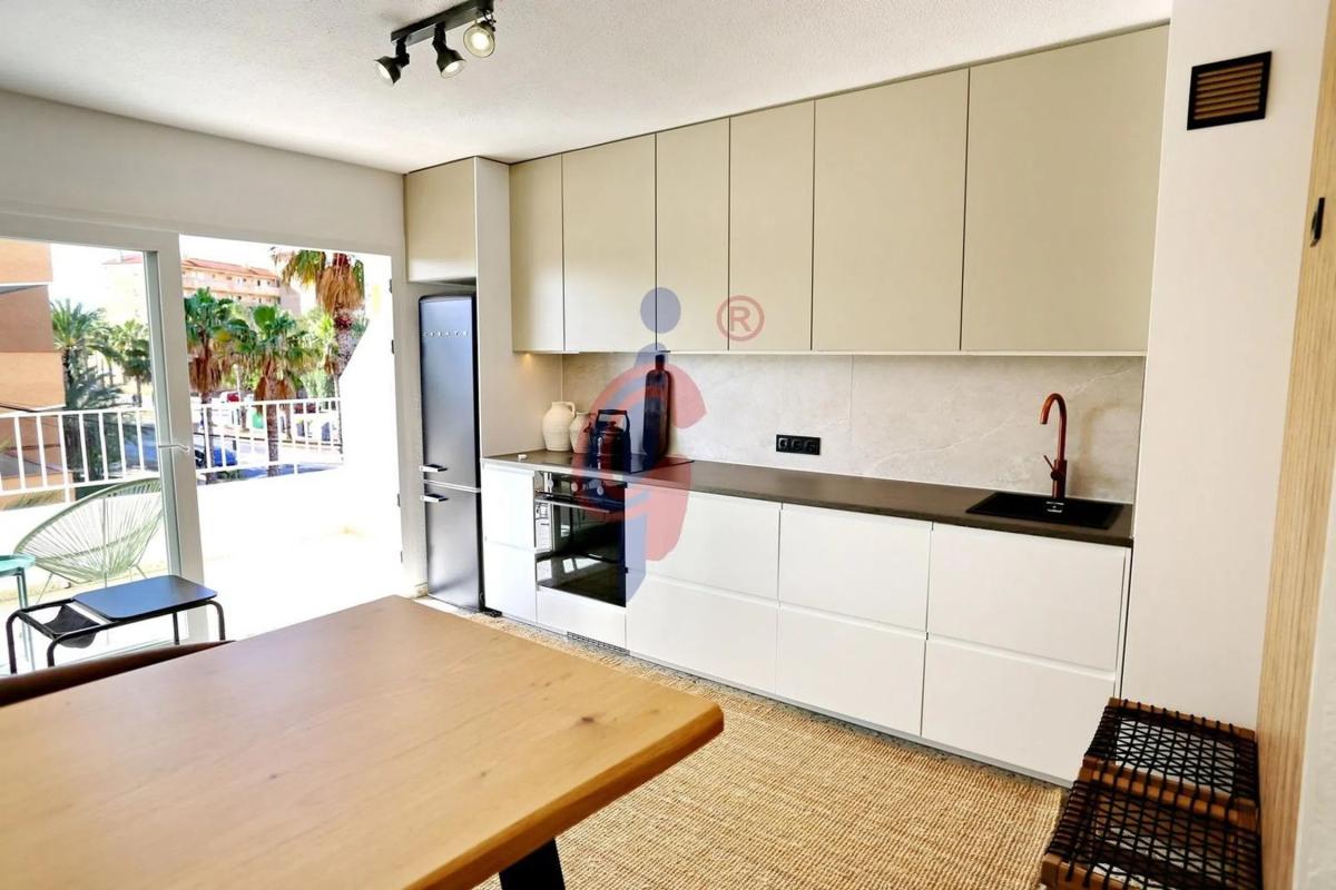 Sale of apartment in Partida Lomas del Polo, 8, Guardamar del Segura
photo 4