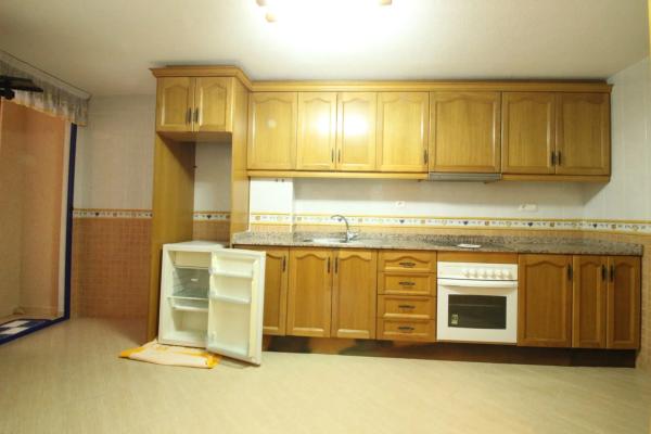 Sale of flat in Calle Sanchis Guarner, 3, Guardamar del Segura
 photo 2