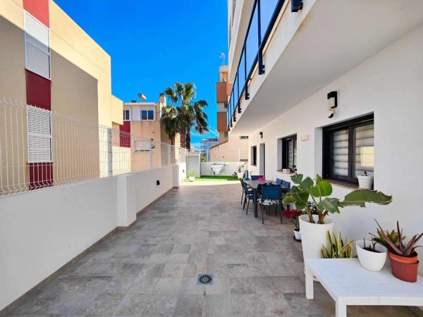 Venta de piso en Calle Callosa, Guardamar del Segura
 photo 2