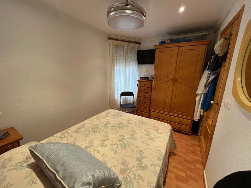 Venta de piso en Calle Azorin s/n, Guardamar del Segura
photo 1