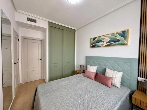 Venta de piso en Calle Basilio Paredes, 3, Guardamar del Segura
thumbnail 1