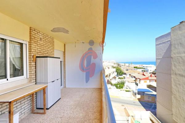 Sale of flat in Calle Argentina, 51, Guardamar del Segura
 photo 2