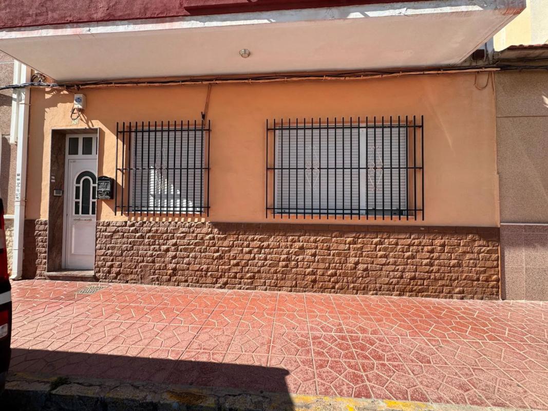 Sale of apartment in Zona Pueblo, Guardamar del Segura
photo 1