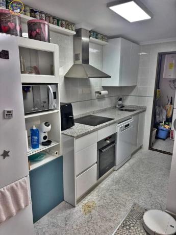 Sale of flat in Calle Azorín, Guardamar del Segura
 photo 1