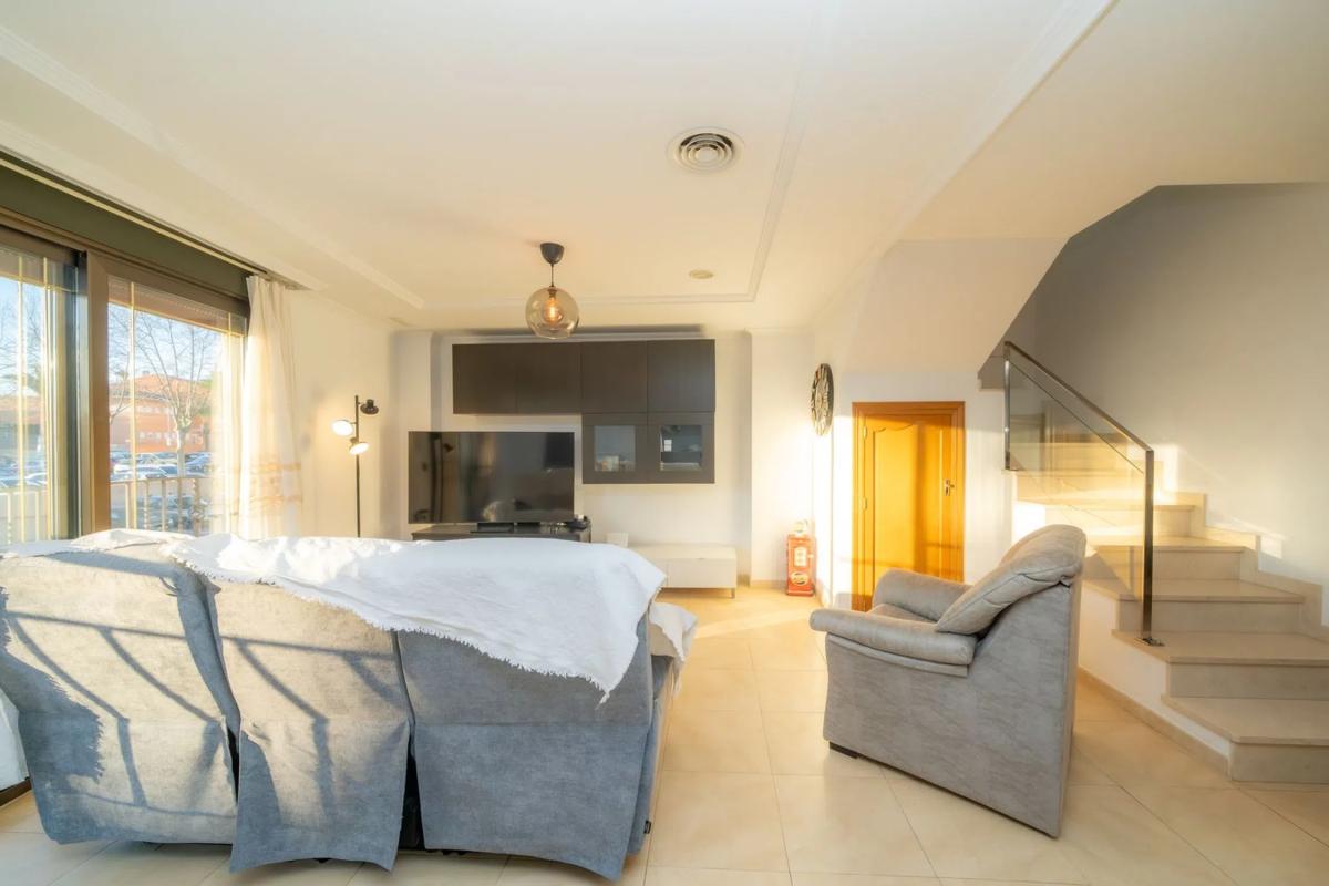 Venta de duplex en Calle Sant Pere, Guardamar del Segura photo 4