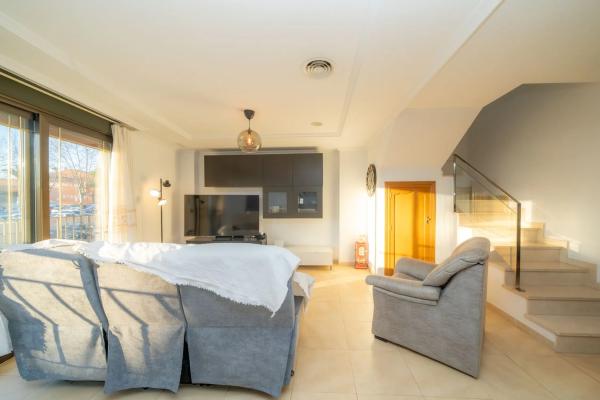 Duplex en venta en Calle Sant Pere, Guardamar del Segura photo 4