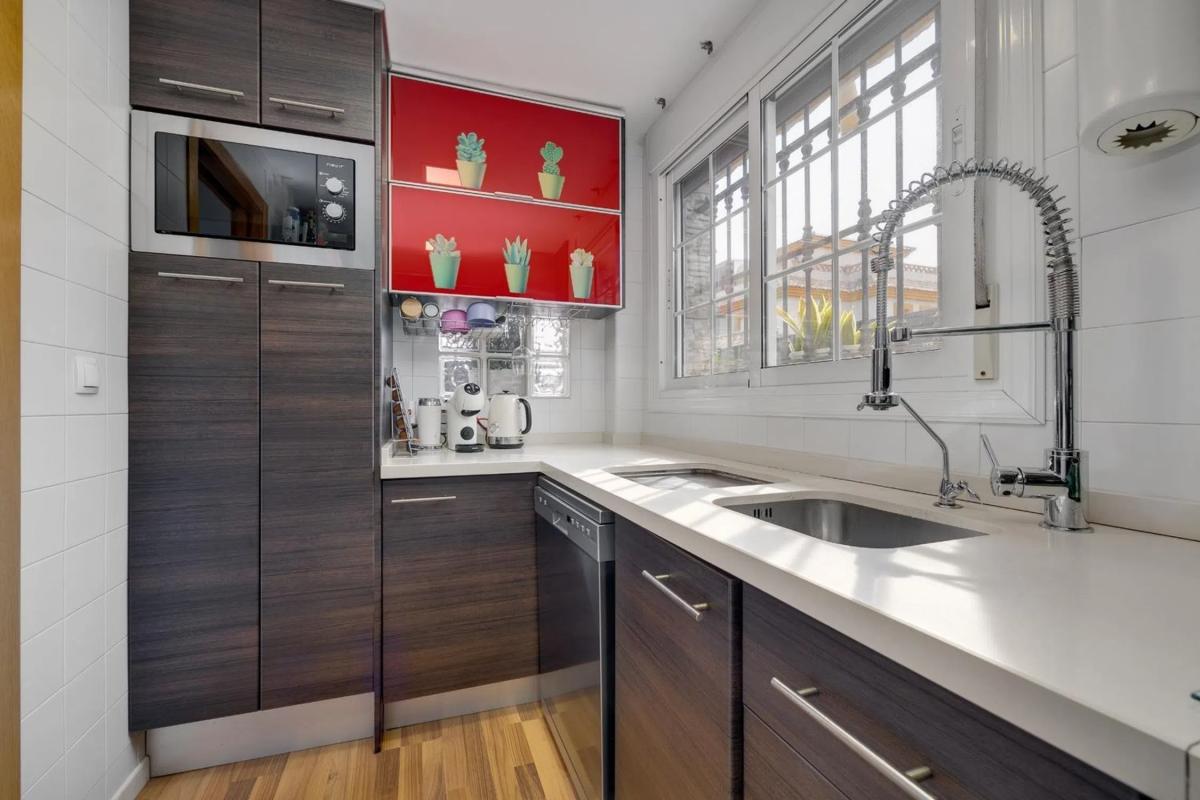 Продажа отдельного шале в  CL HERREDA LA, Лос-Монтесинос photo 5