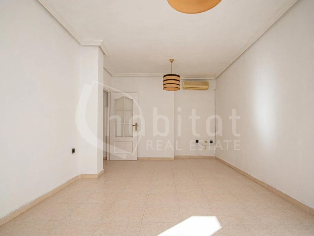 Sale of apartment in Avenida del Mar, 43, Los Montesinos
 photo 3