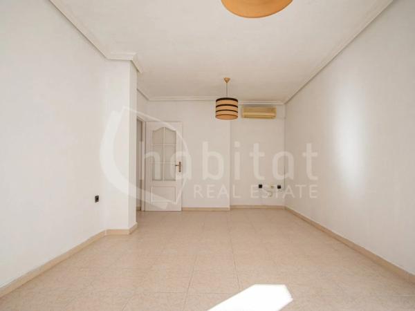 Продажа квартиры на Avenida del Mar, 43, Лос-Монтесинос
thumbnail 2