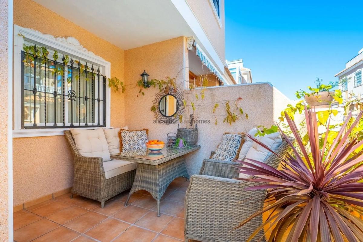 Venta de piso en Desamparados-Hurchillo-Torremendo, Orihuela
 photo 2