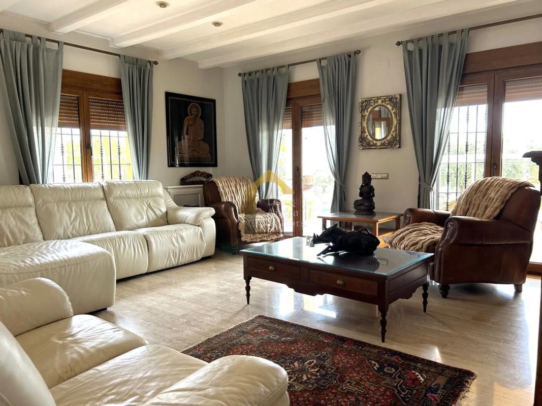 Properties for sale and rent in Spain photo 5