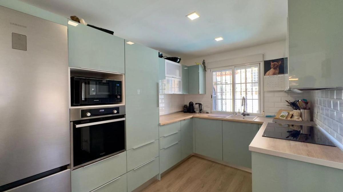 Sale of independent chalet in Montepinar-La Aparecida-Raiguero, Orihuela
photo 1