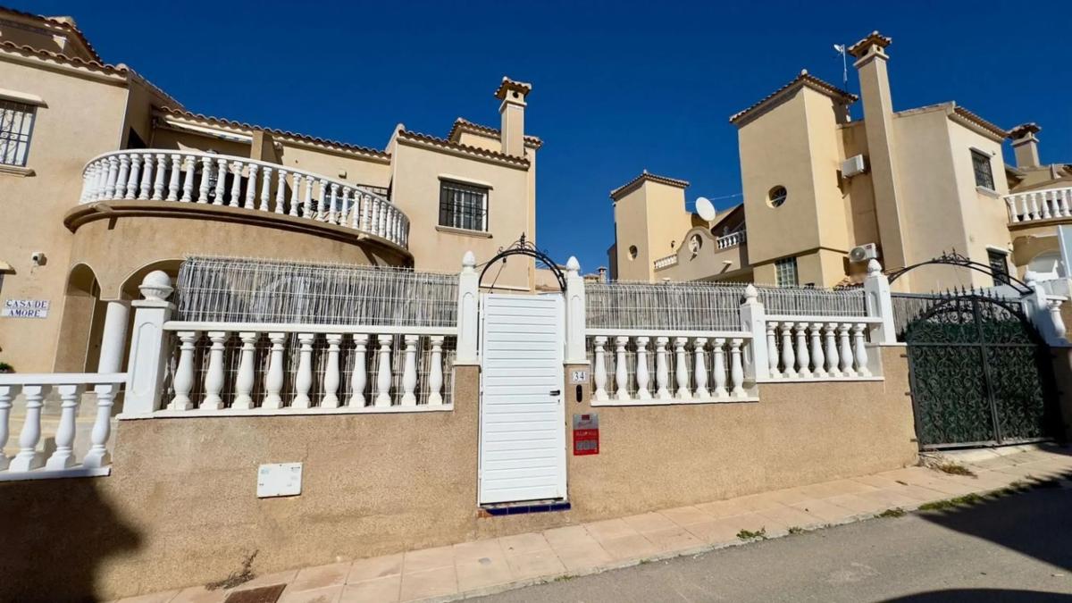 Sale of independent chalet in Montepinar-La Aparecida-Raiguero, Orihuela
photo 3
