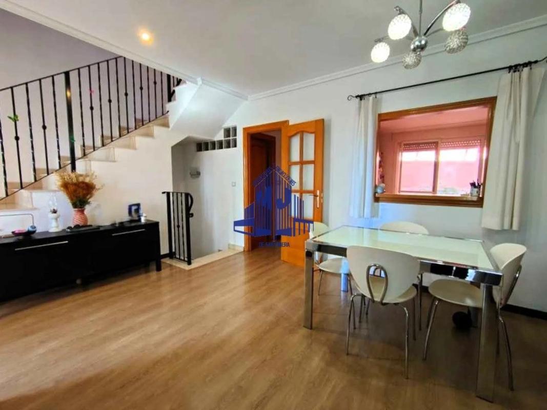 Venta de chalet adosado en Calle Tetuán , Orihuela photo 3