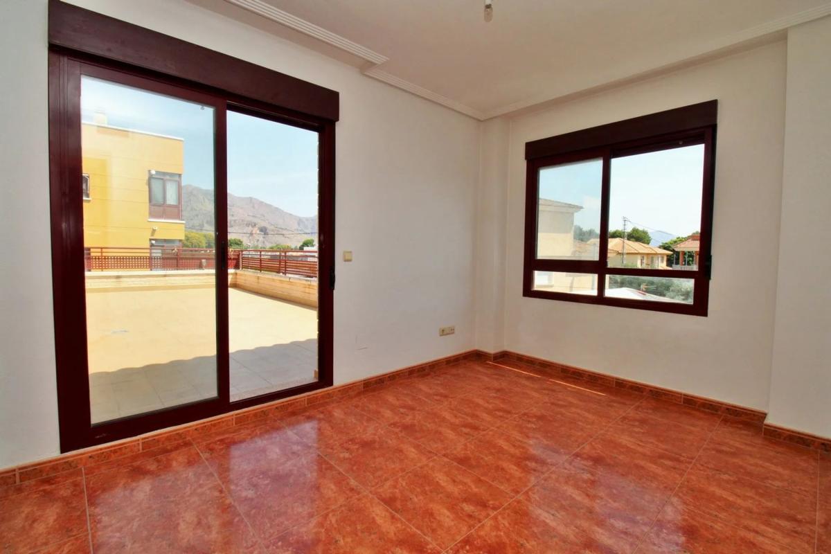 Venta de chalet independiente en Orihuela Ciudad, Orihuela
photo 2