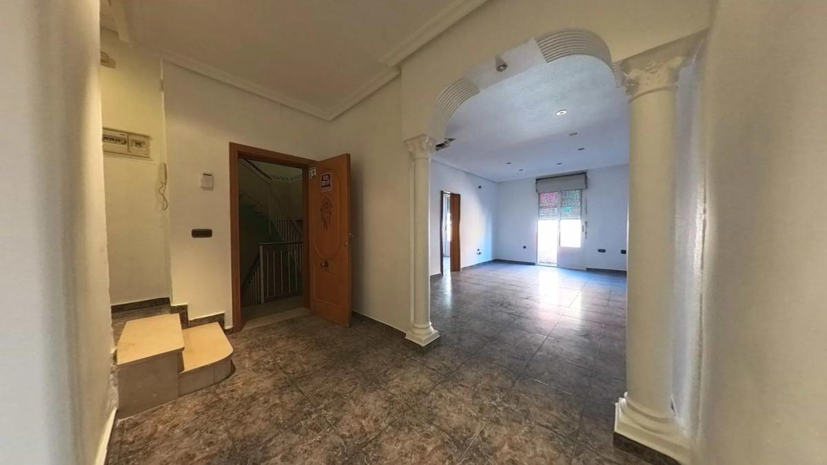 Продажа квартиры на Calle Pintor Agrasot, Ориуэла
photo 1