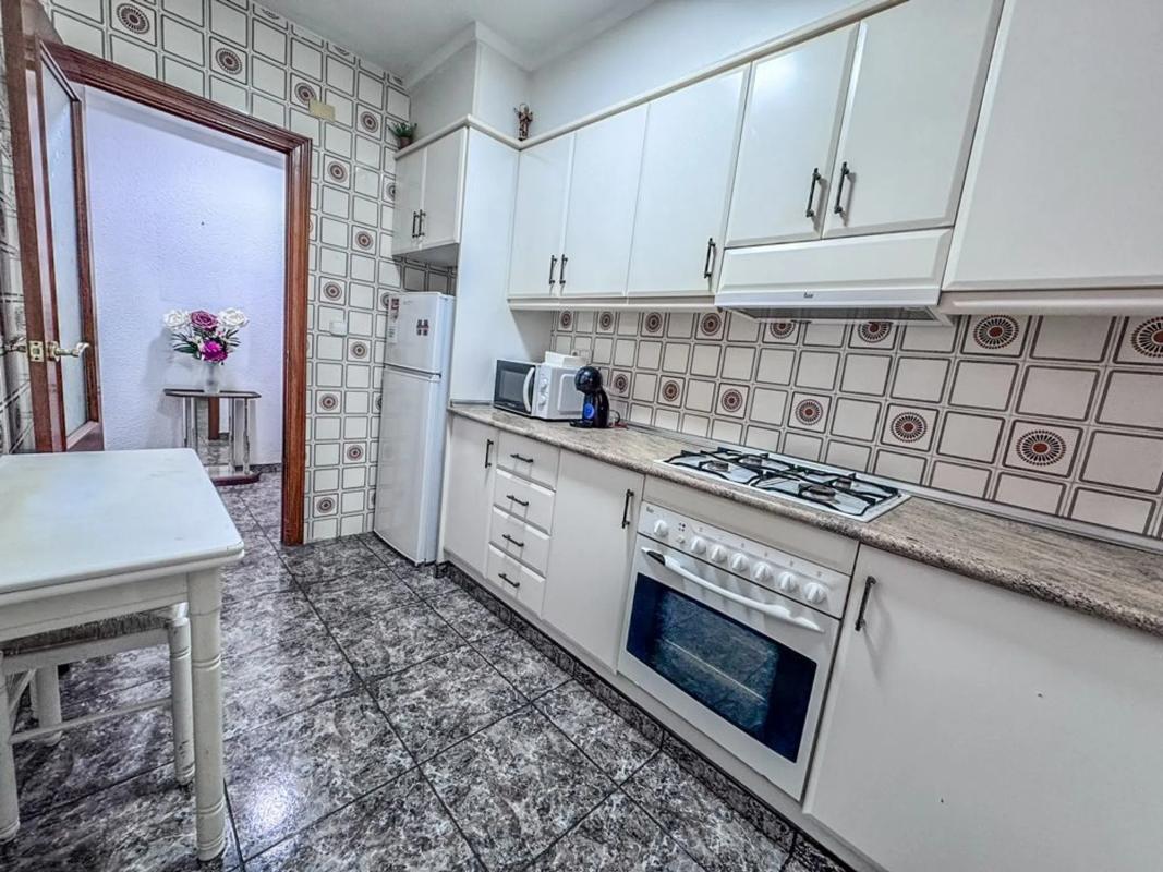 Venta de piso en Calle Castellón, Orihuela
photo 2