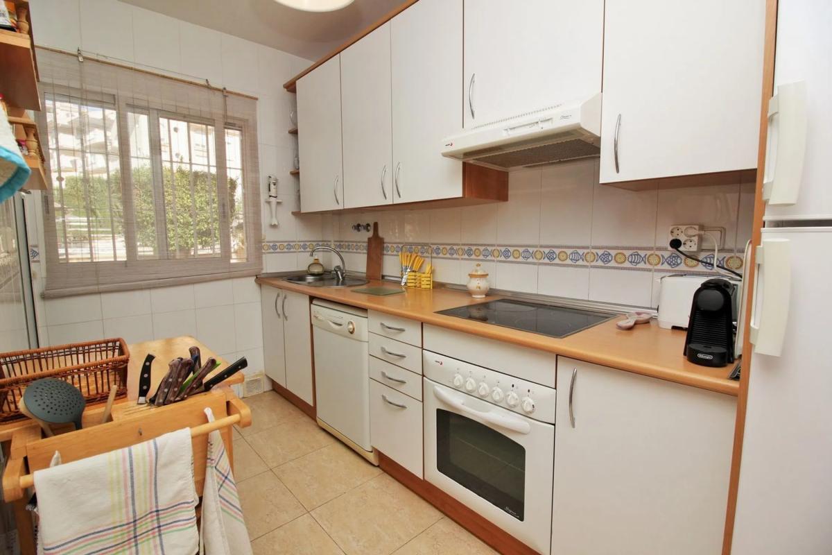 Sale of apartment in Barrio Aguamarina, Orihuela
photo 1