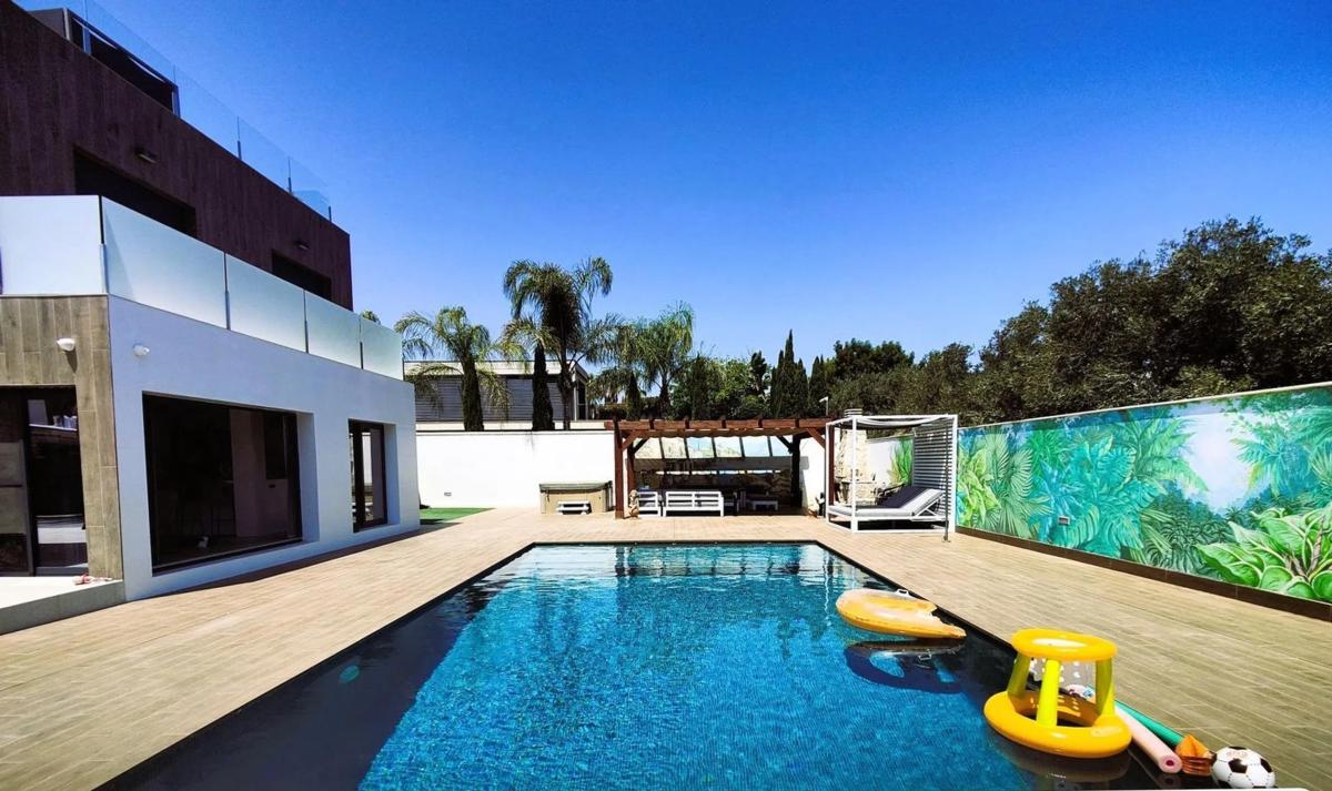Sprzedaż niezależnego domku jednorodzinnego w Barrio Cabo Roig, Orihuela photo 5