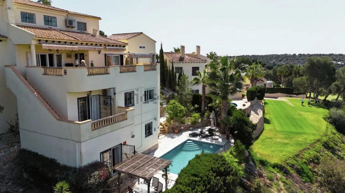Venta de chalet independiente en Barrio Cabo Roig, Orihuela
 photo 2