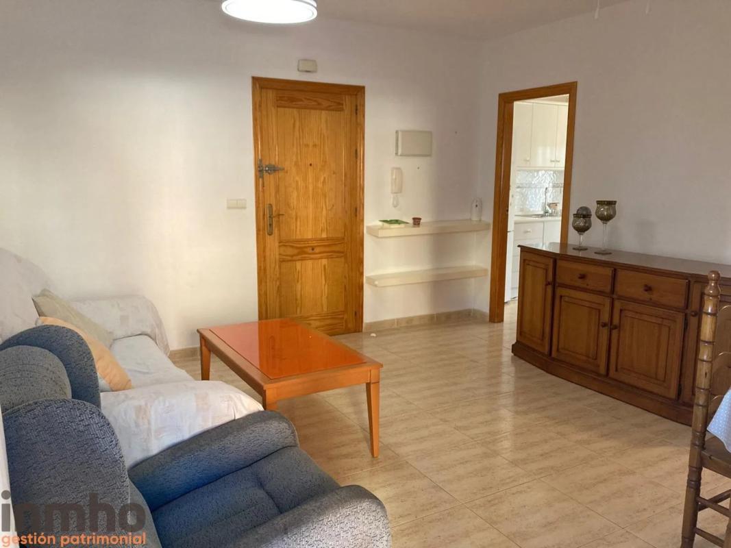 Venta de piso en Calle Concha Espina, Orihuela
photo 2