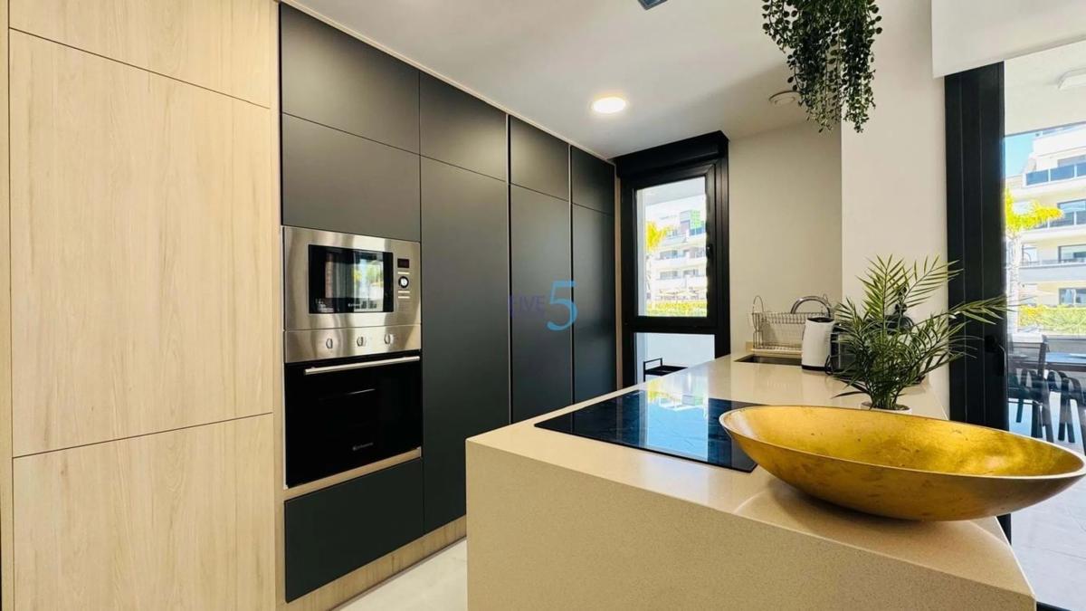 Sale of apartment in Barrio Horizonte - La Campana, Orihuela
photo 3