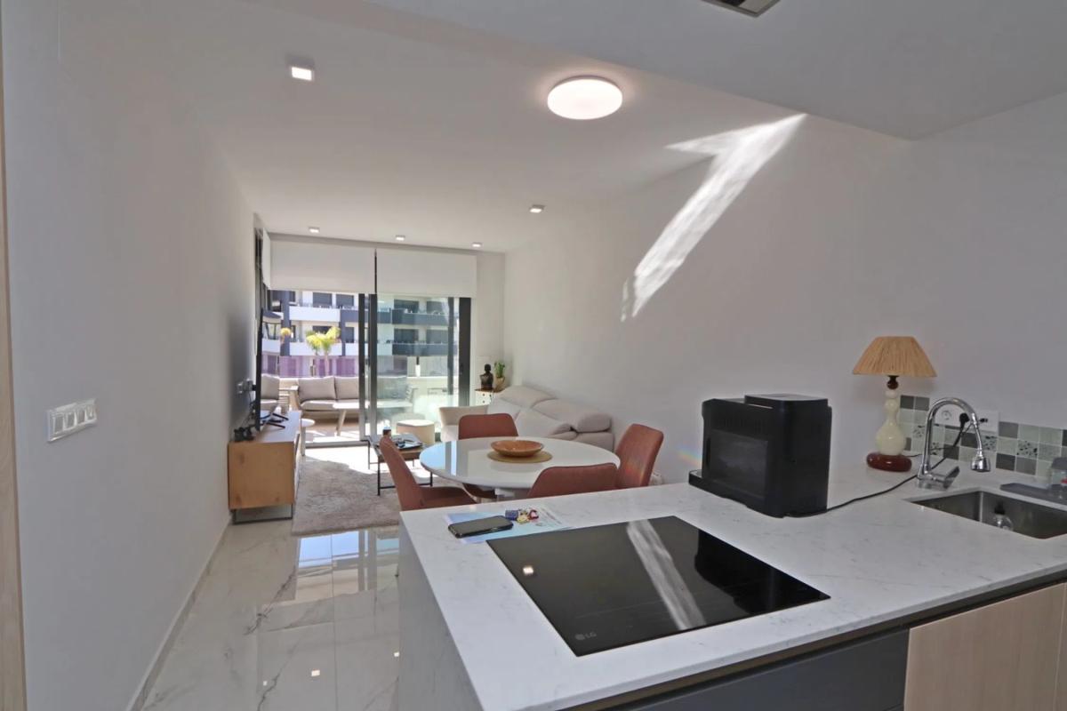 Sale of apartment in Calle Santa Rita, Orihuela
photo 3