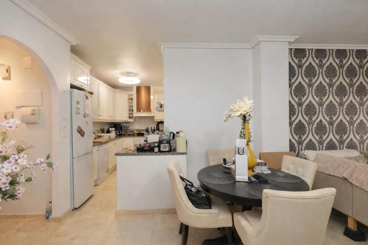 Venta de piso en Barrio La Florida, Orihuela
photo 2