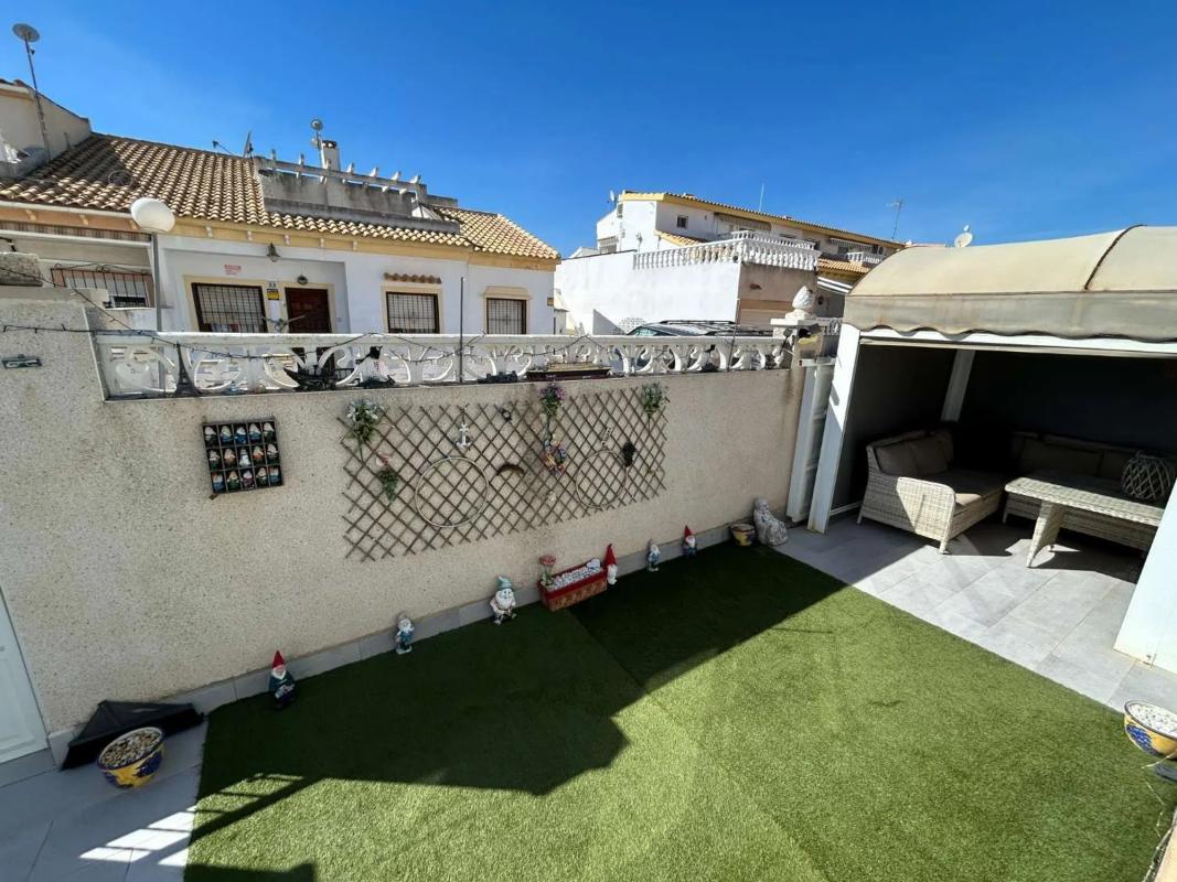 Sprzedaż szeregowego domku w Calle Acuario , Orihuela photo 3